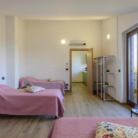 Appartamento 2 Bedroom Amazing In *