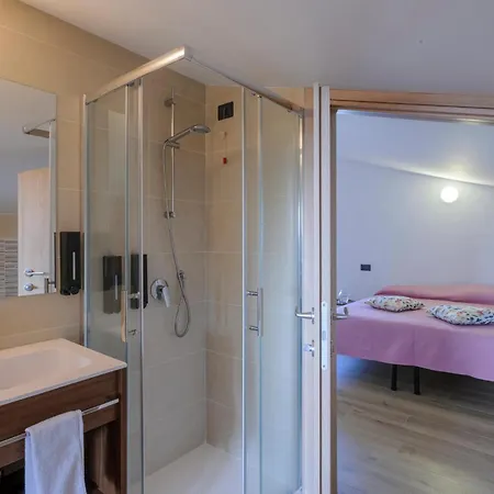 2 Bedroom Amazing In Appartamento *
