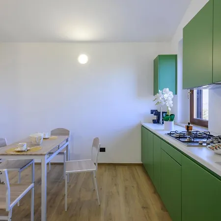 Pet Friendly In Apartment Moscufo