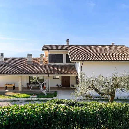 2 Bedroom Amazing In Moscufo